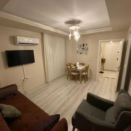 1+1 Esyali Ferah Ve Guzel Konum.